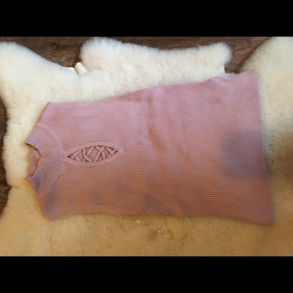 PINK SLEEVELESS SHIRT